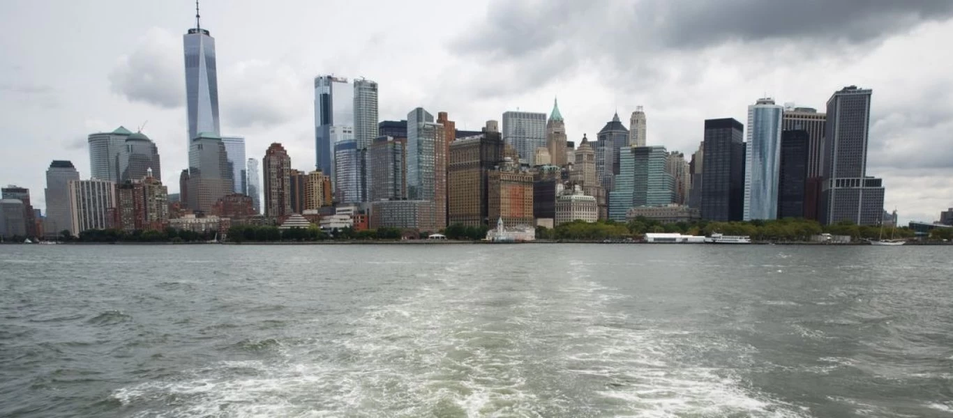 Οι ΗΠΑ δεν απαιτούν πιστοποίηση εμβολιασμού από τους τουρίστες - Εν αντιθέσει με τις προθέσεις της Ε.Ε.